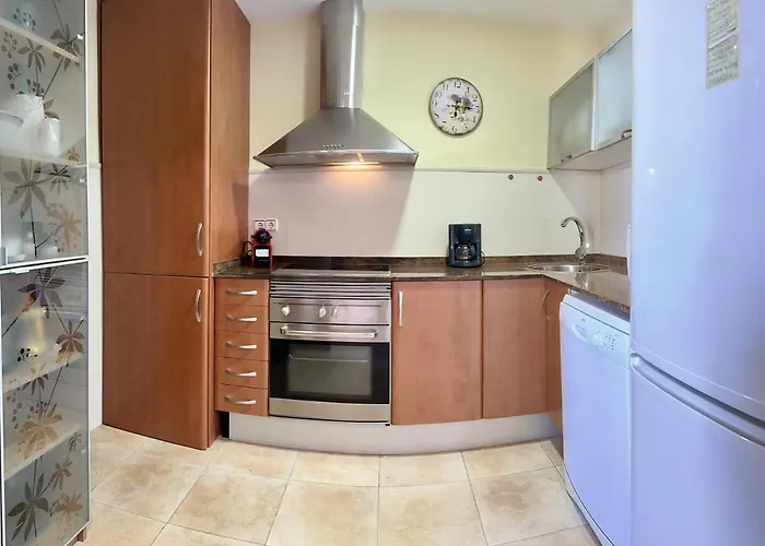 Lets Holidays Centric With Pool In Tossa 2