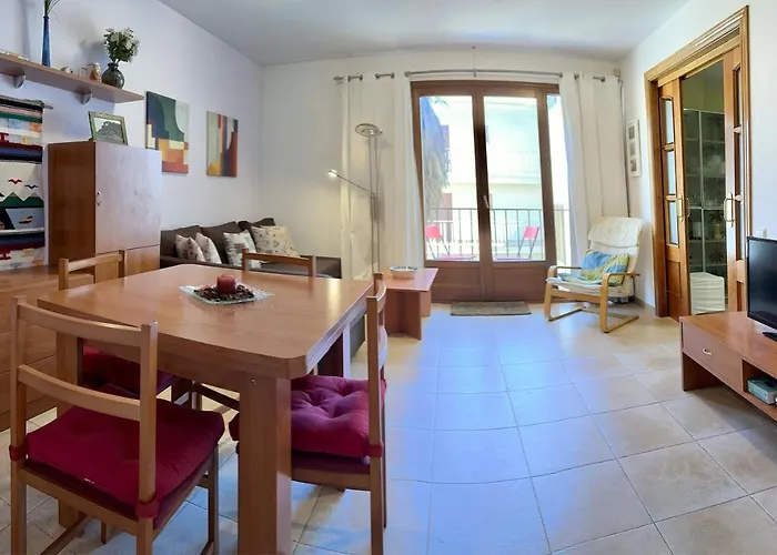 Апартаменты Lets Holidays Centric With Pool In Tossa 2 Тосса-де-Мар