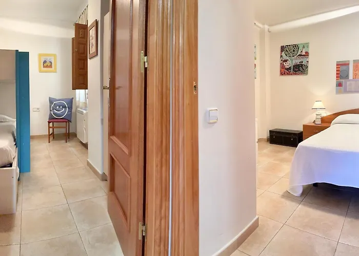 Апартаменты Lets Holidays Centric With Pool In Tossa 2 Тосса-де-Мар